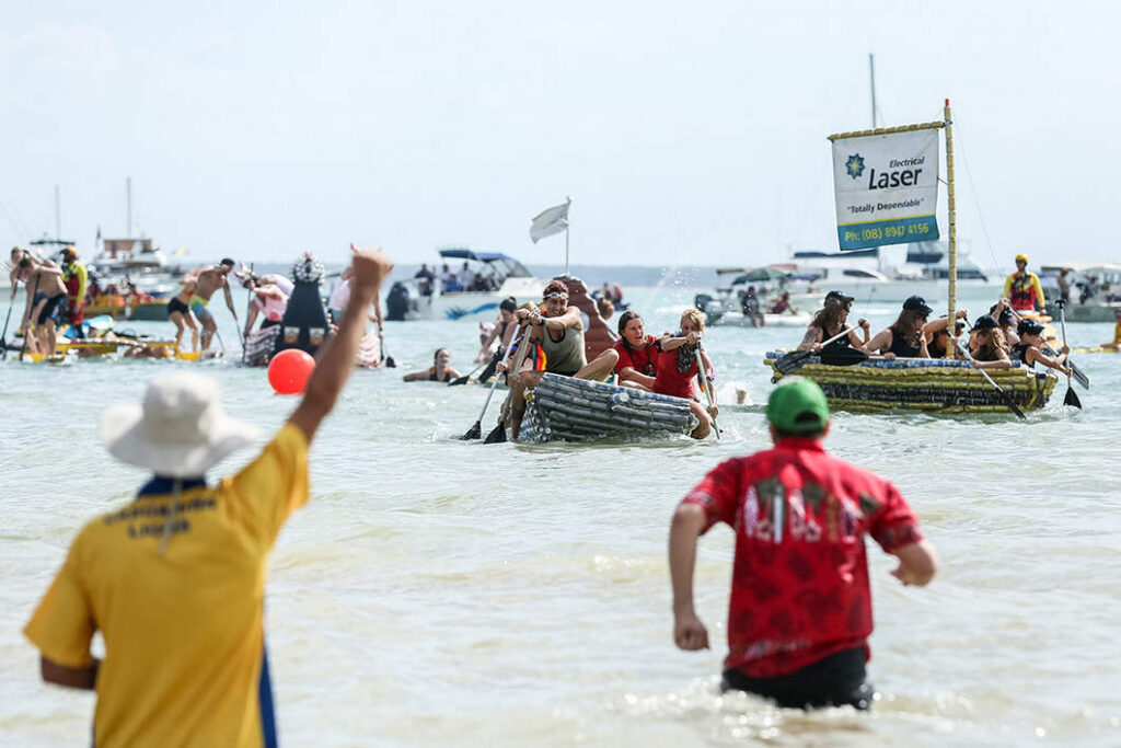 Регата пивных банок Darwin Beer Can Regatta 2017: лесбиянки в фаворе